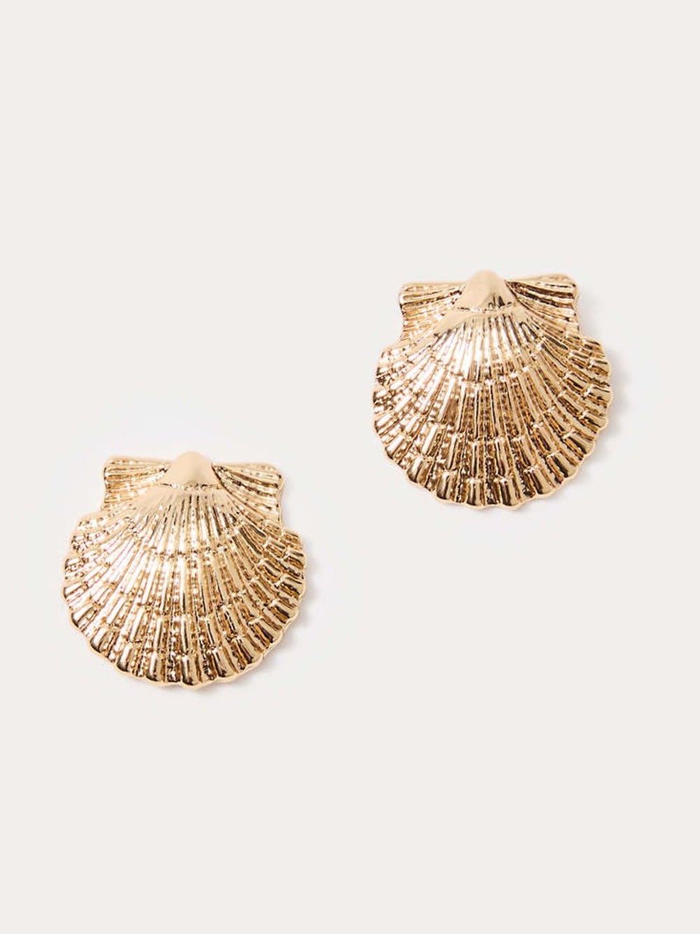 Lilly Pulitzer Gold Metallic sunshell Earrings